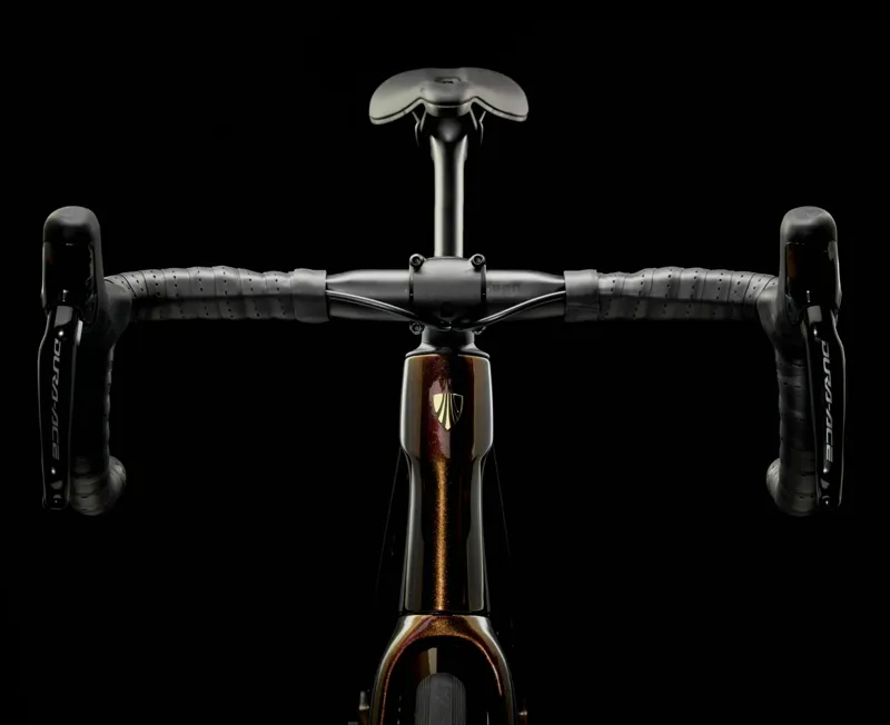 Trek Domane SLR 9 Gen 4 Carbon Road Bike 2025 in Axinite Flip/Trek Black-1